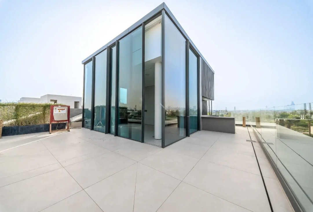 Emerald Hills custom-built 4 BR villa resale roof-top