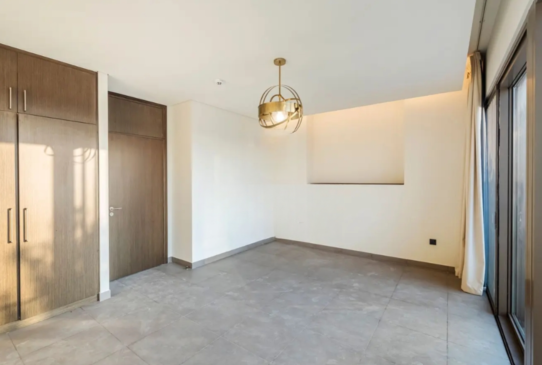 Golf place villas-resale 4 BR bedroom 2