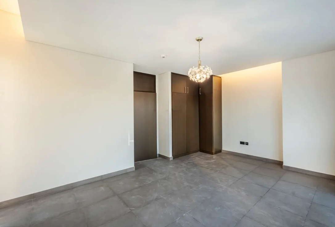Golf place villas-resale 4 BR bedroom 3