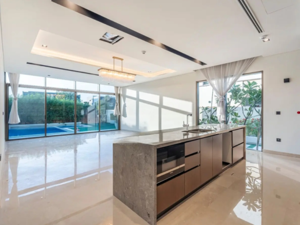 Golf place villas-resale 4 BR kitchen