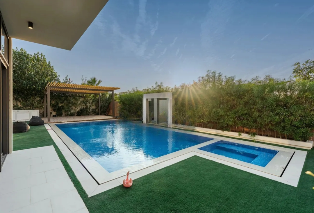 Golf place villas-resale 4 BR private pool