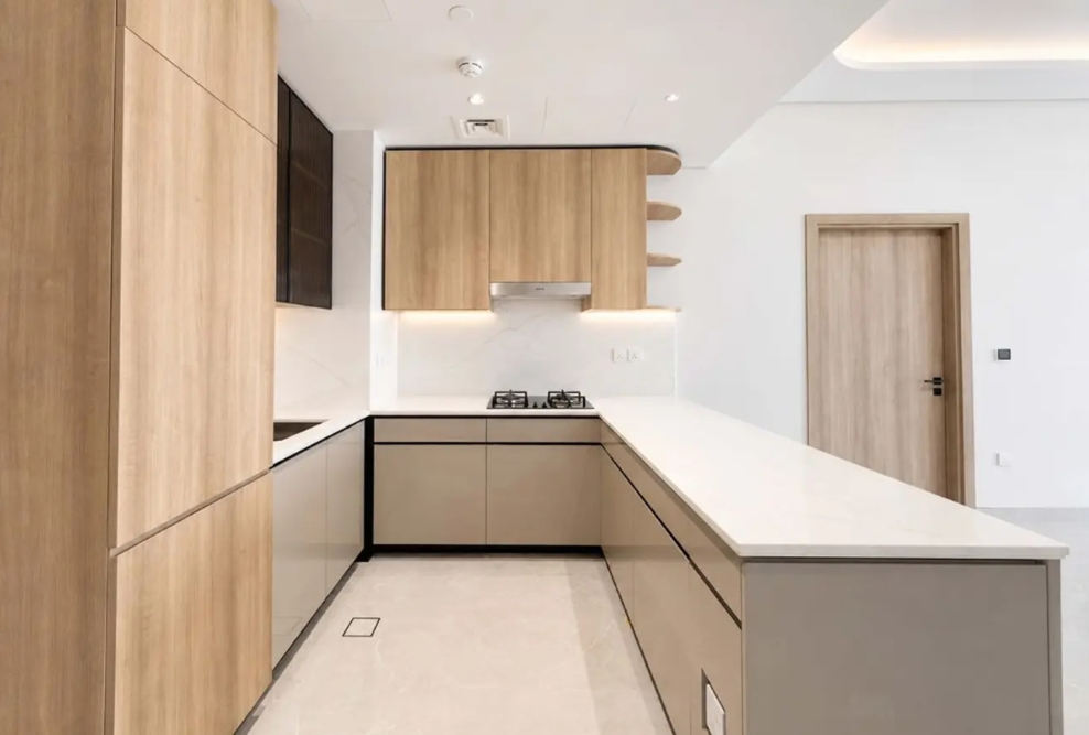 Golf Residences by-Fortimo 2BR resale brand new corner kitchen